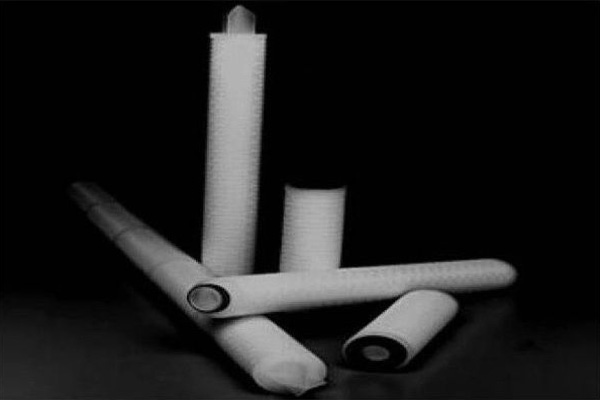Condensate polishing filter element